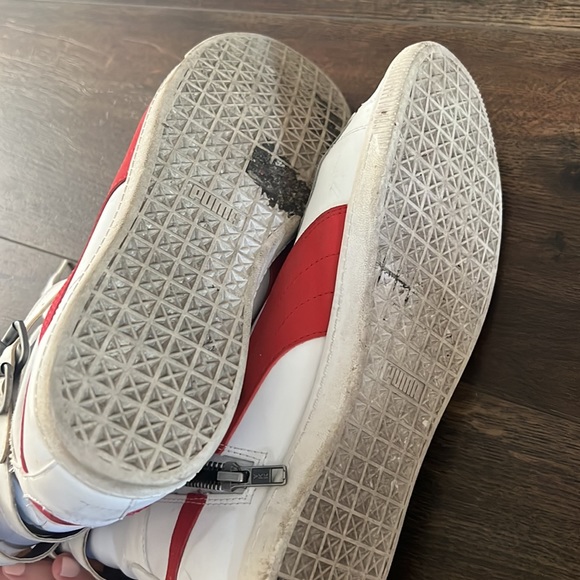 Womens size 11 puma high top sneaker - Picture 3 of 4